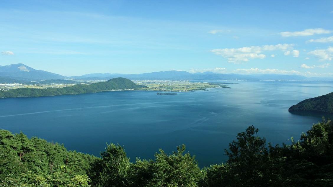 A train trip around Lake Biwa | Nipponderful.com