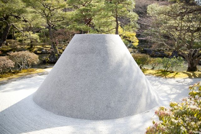 ginkaku-ji dry sand garden