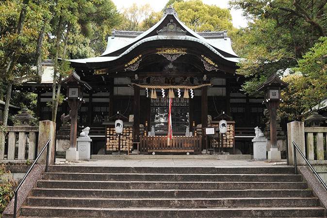 okazaki shrine main hall