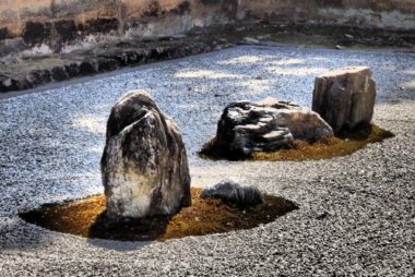 ryoan-ji rock garden